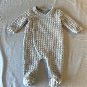 GAP - light weight Quilted Cream Footie Onesie - Bunting Bag/Jacket